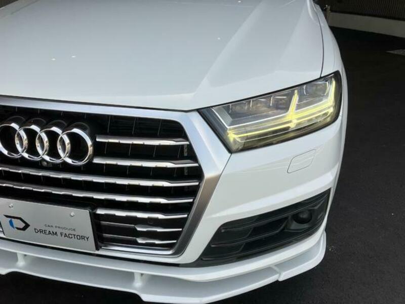 Q7