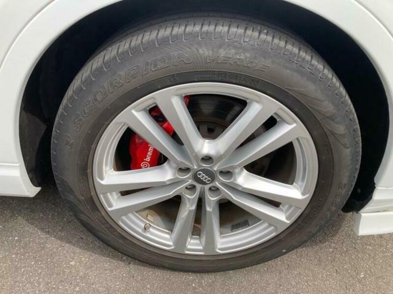 Q7