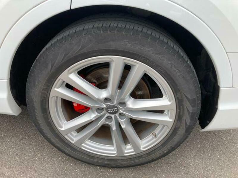Q7
