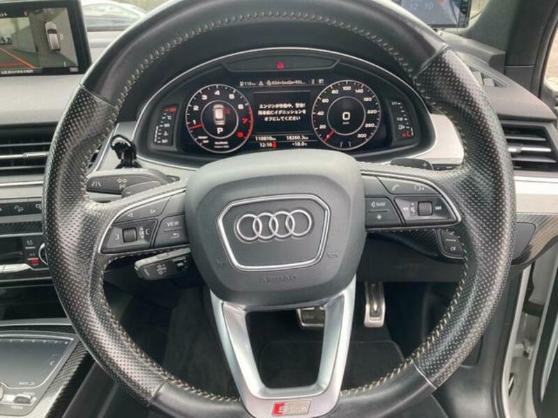 Q7