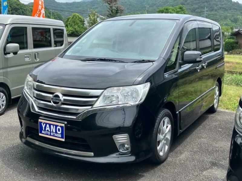 NISSAN SERENA