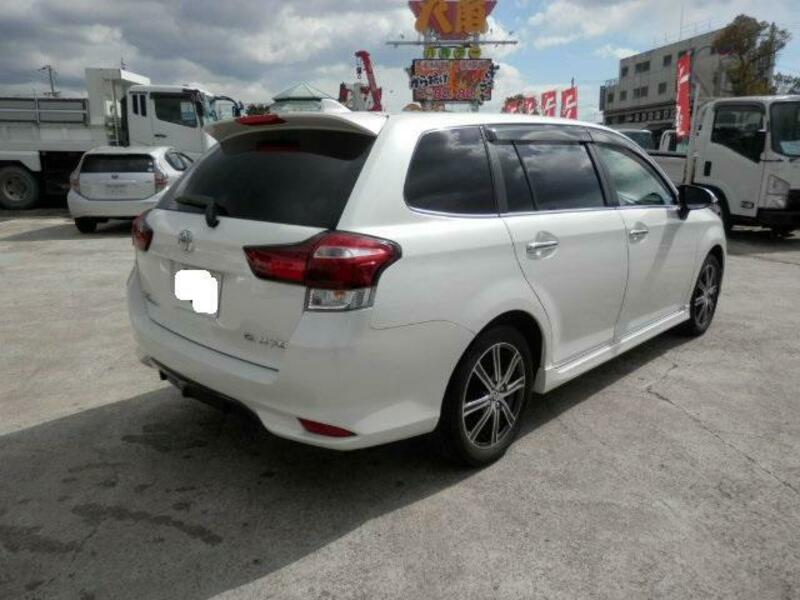 COROLLA FIELDER