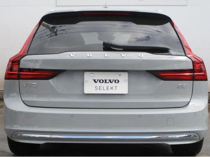 V90