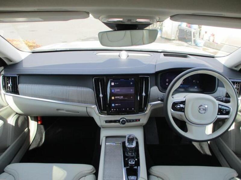 V90