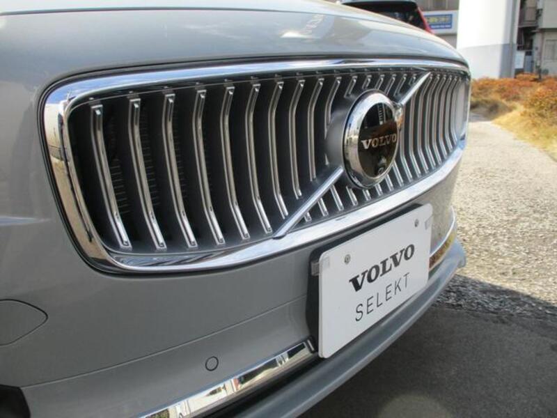 V90