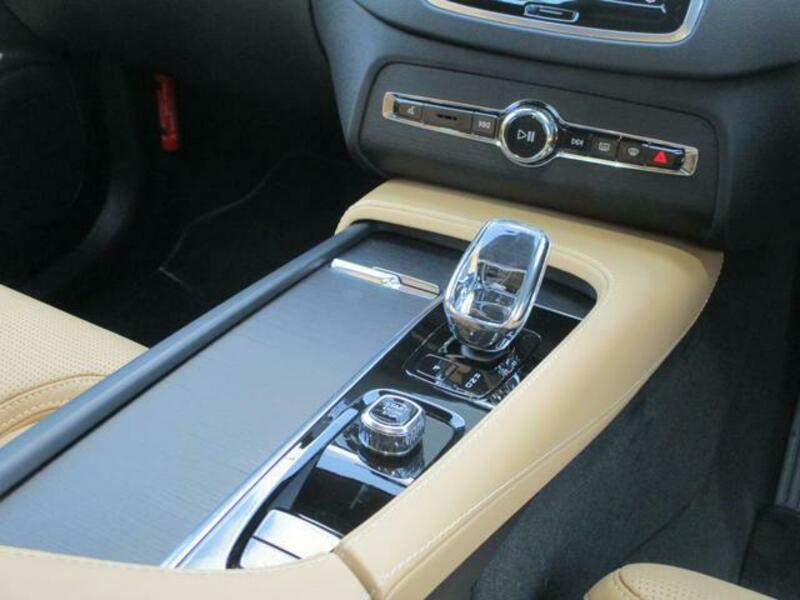 XC90