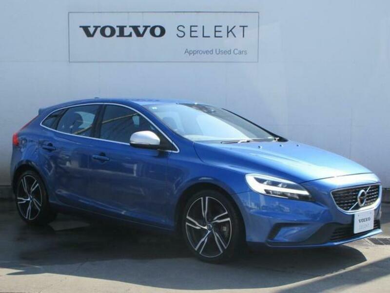 V40