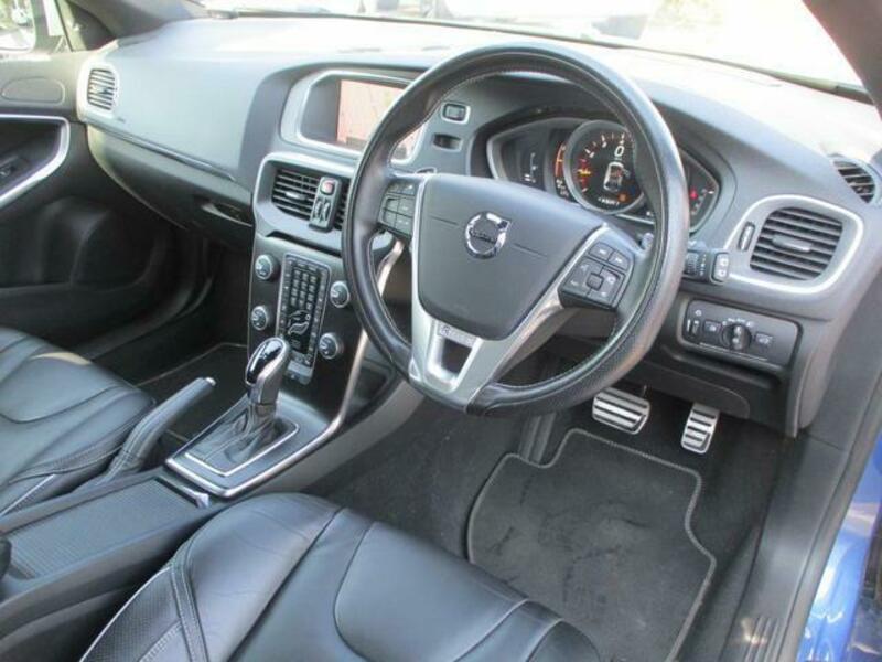 V40