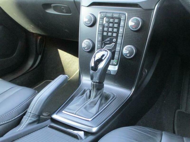 V40
