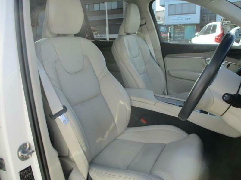 XC90