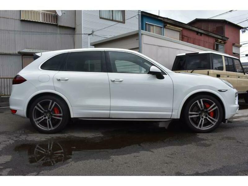 CAYENNE