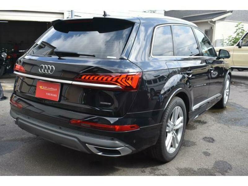 Q7