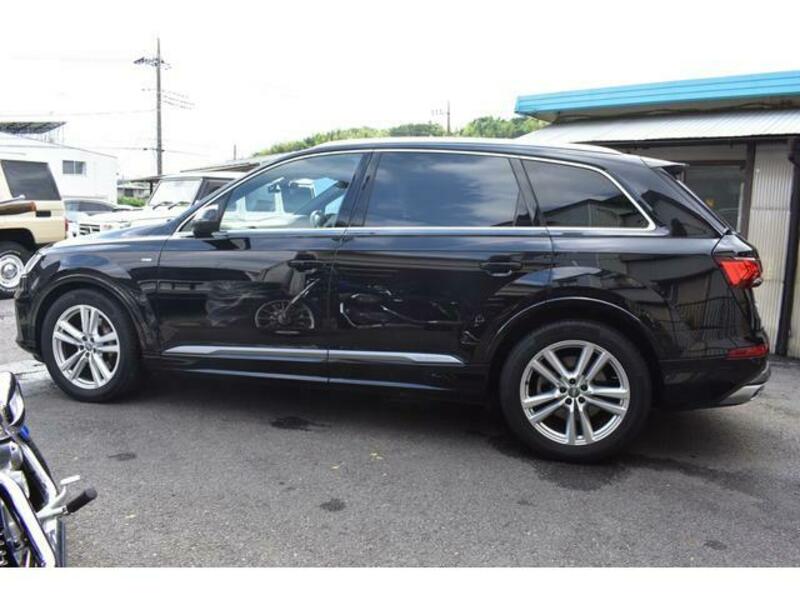 Q7