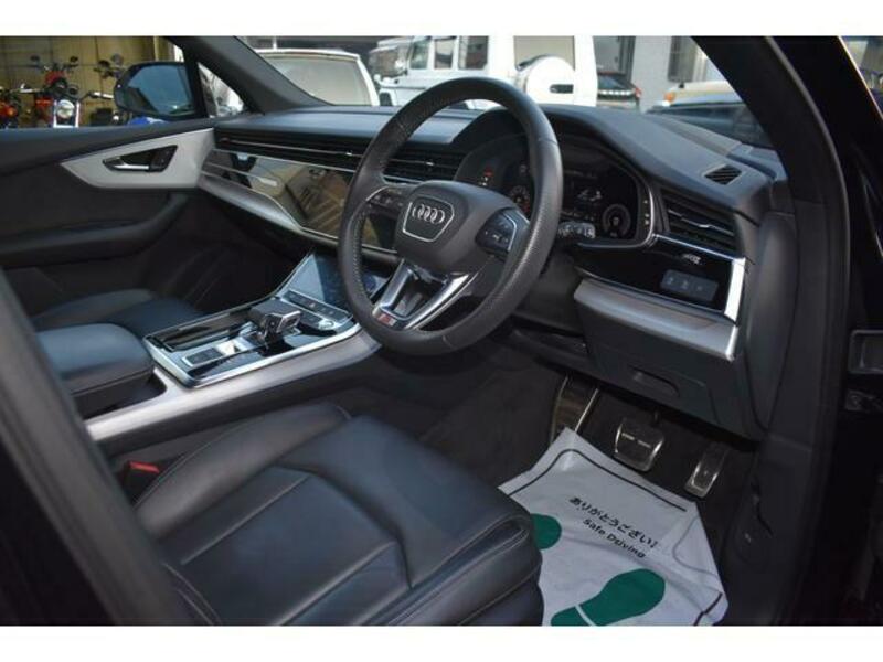 Q7