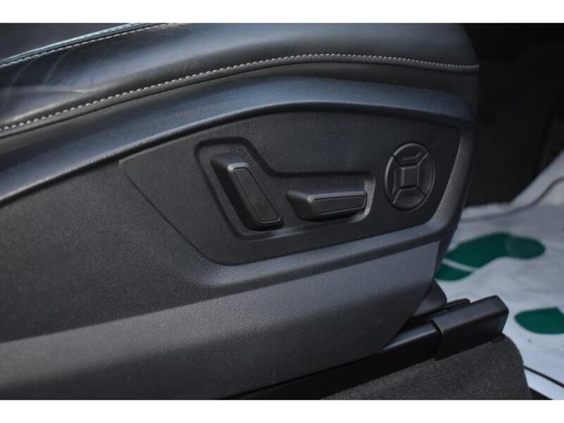 Q7