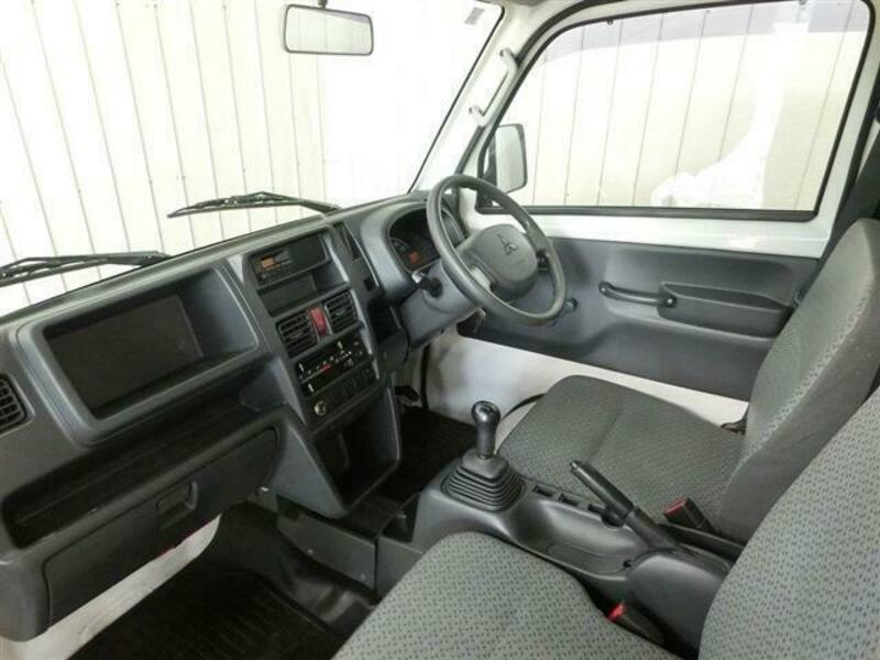 MINICAB TRUCK