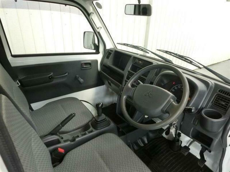 MINICAB TRUCK