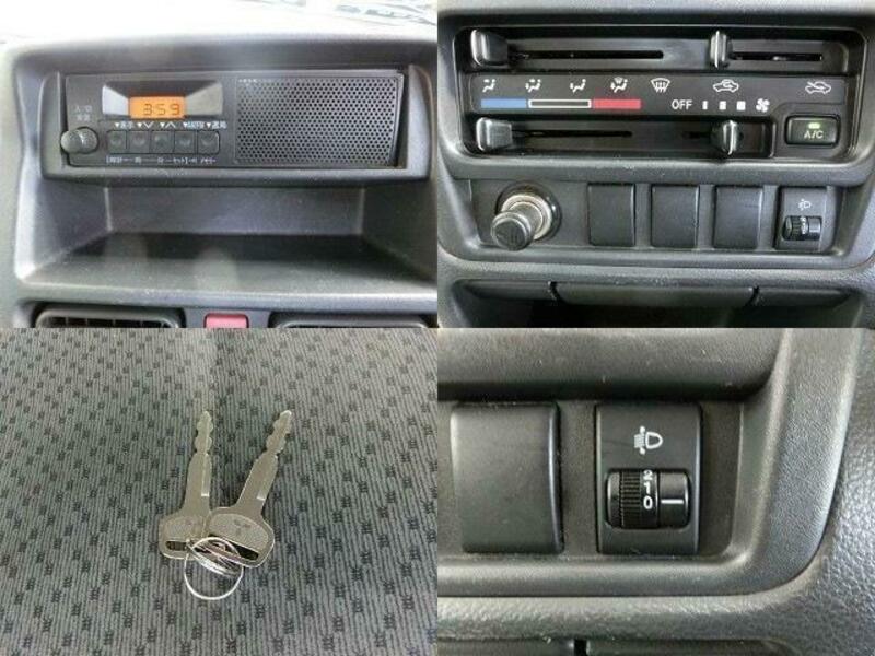 MINICAB TRUCK