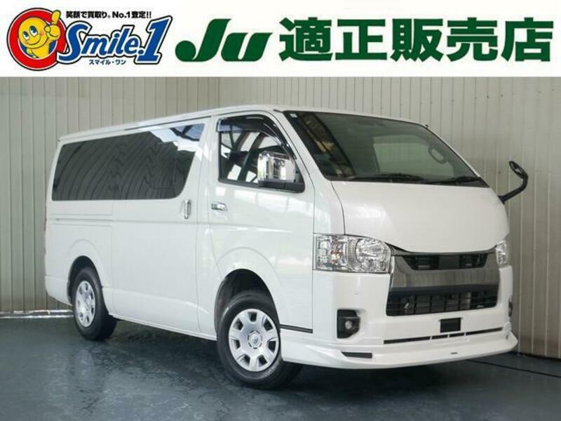 TOYOTA HIACE VAN