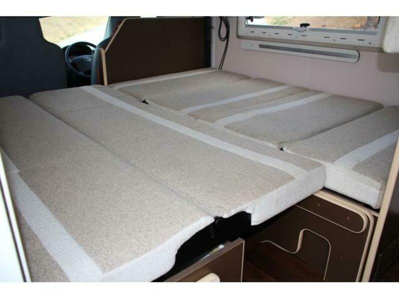 TOWNACE TRUCK