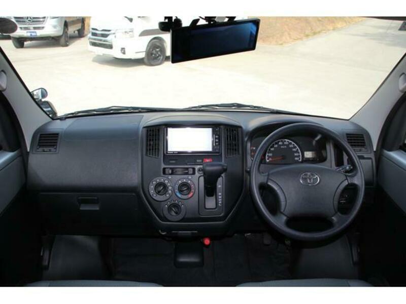 TOWNACE TRUCK