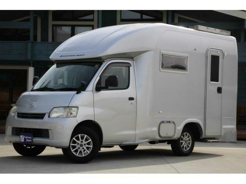 TOWNACE TRUCK