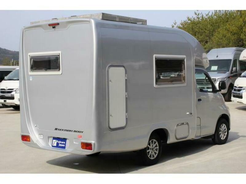 TOWNACE TRUCK