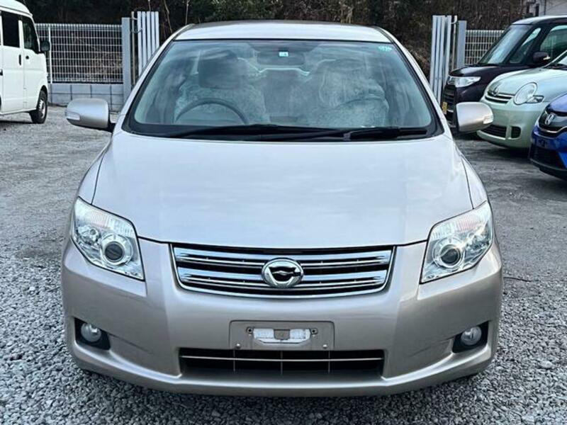 COROLLA AXIO