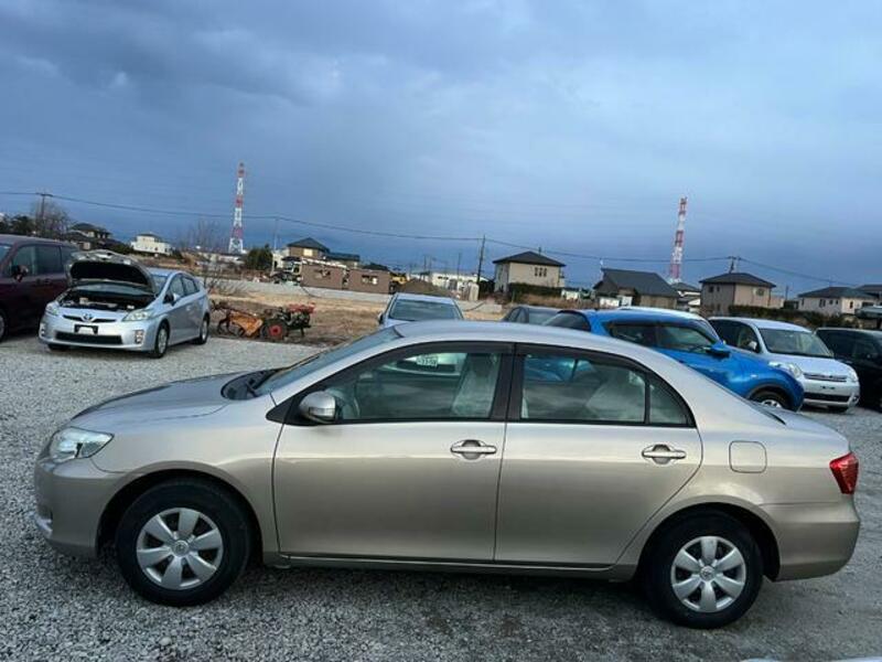 COROLLA AXIO