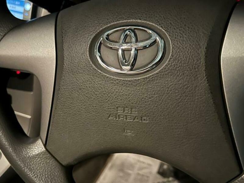COROLLA AXIO