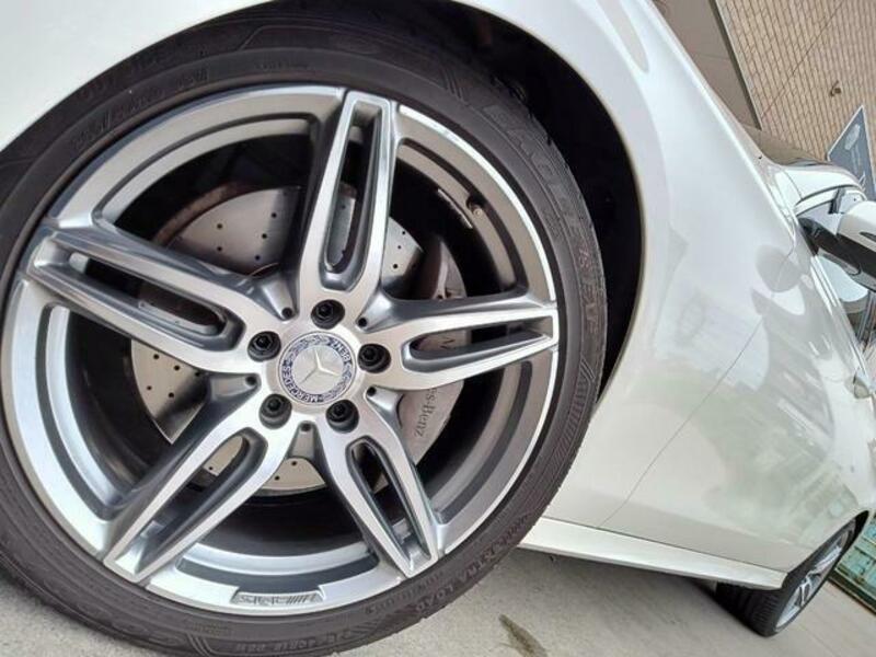 E-CLASS