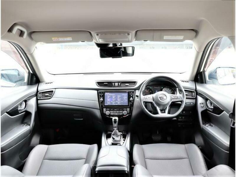 X-TRAIL