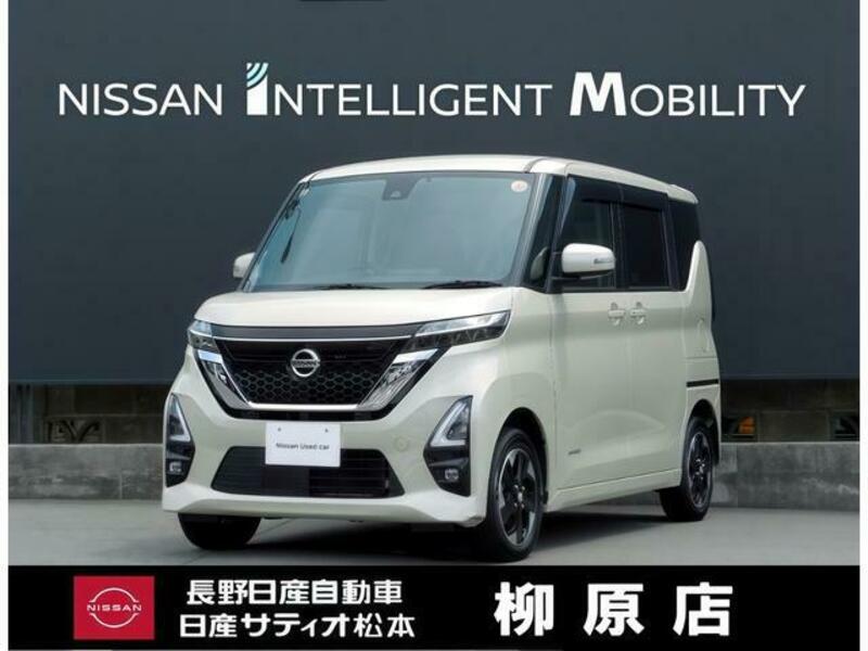 NISSAN ROOX