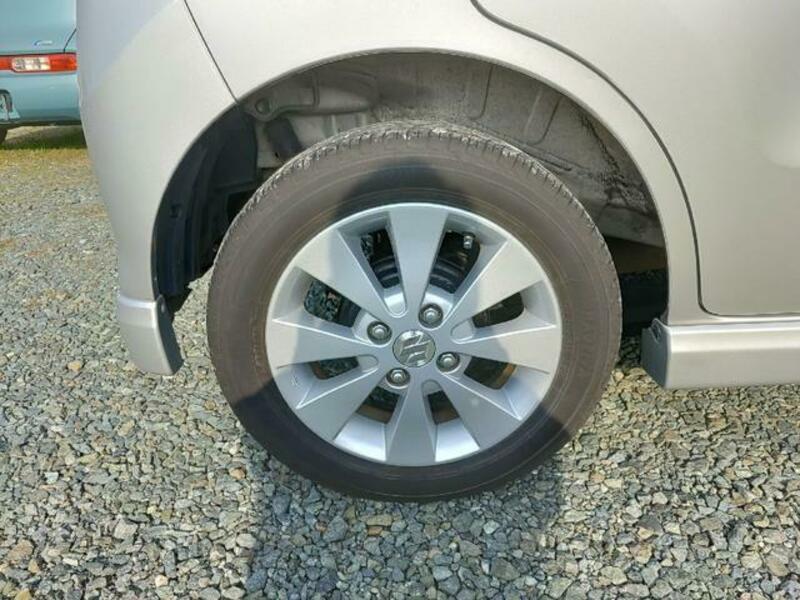 WAGON R