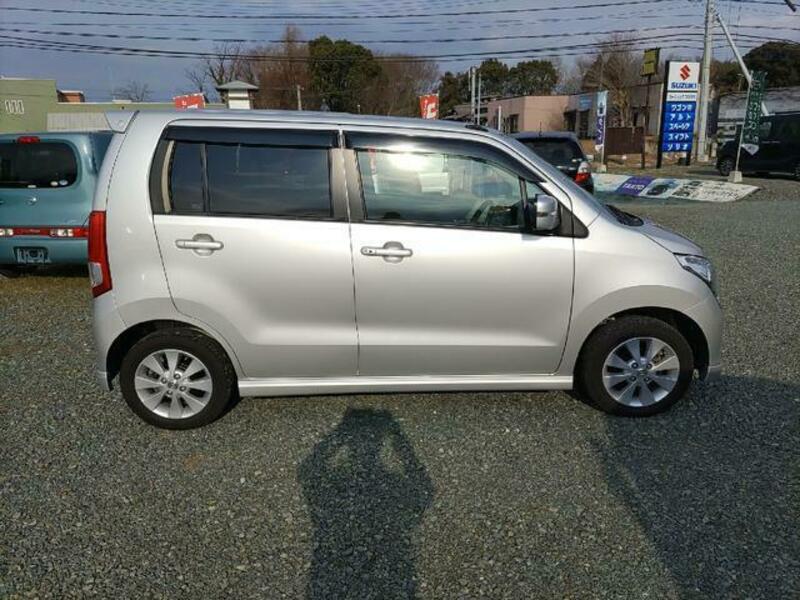 WAGON R