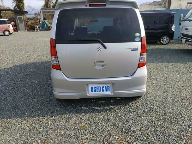 WAGON R