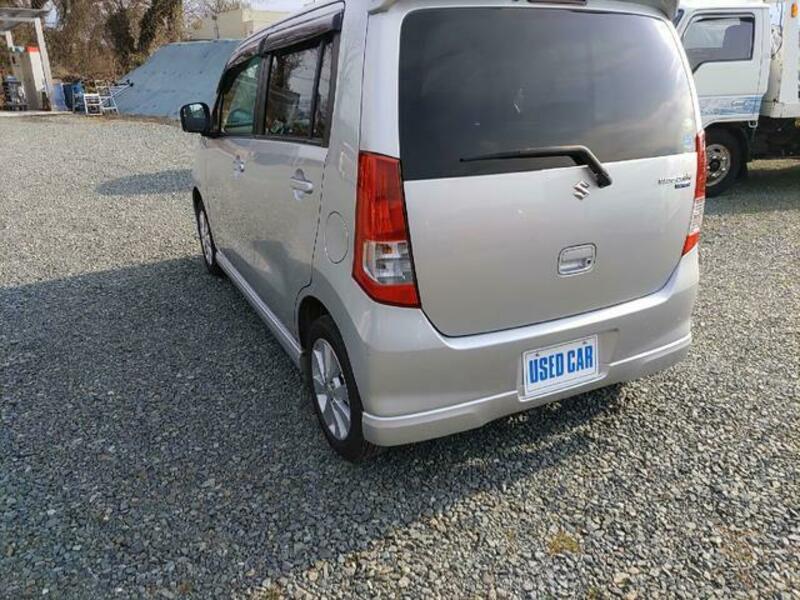 WAGON R