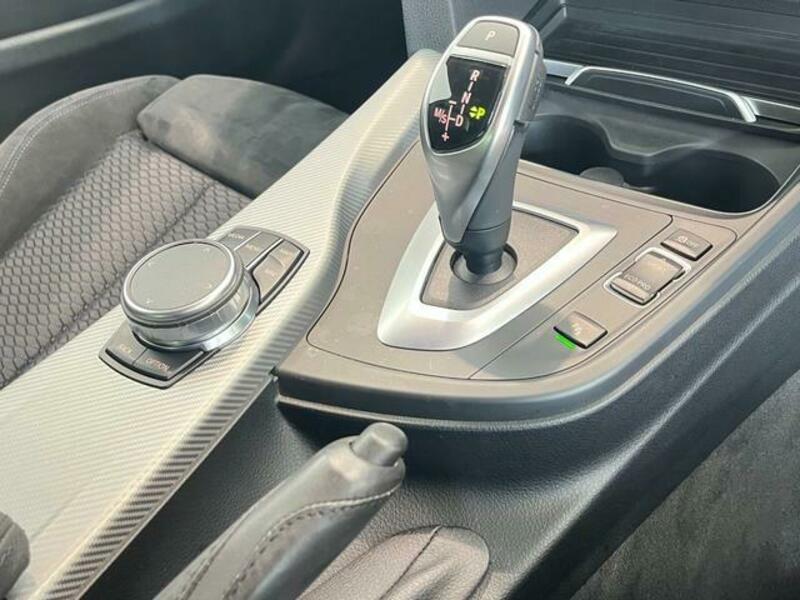4 SERIES