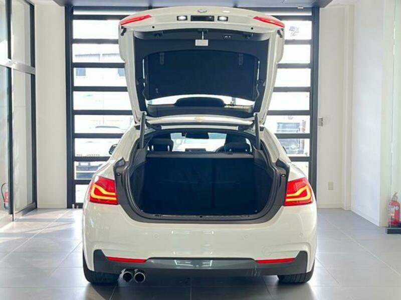 4 SERIES