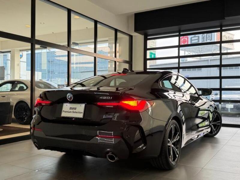 4 SERIES
