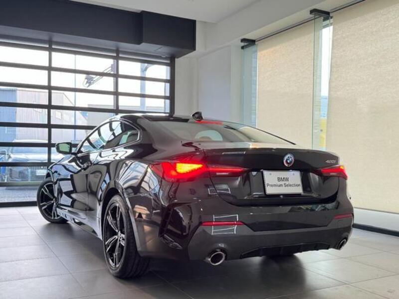 4 SERIES