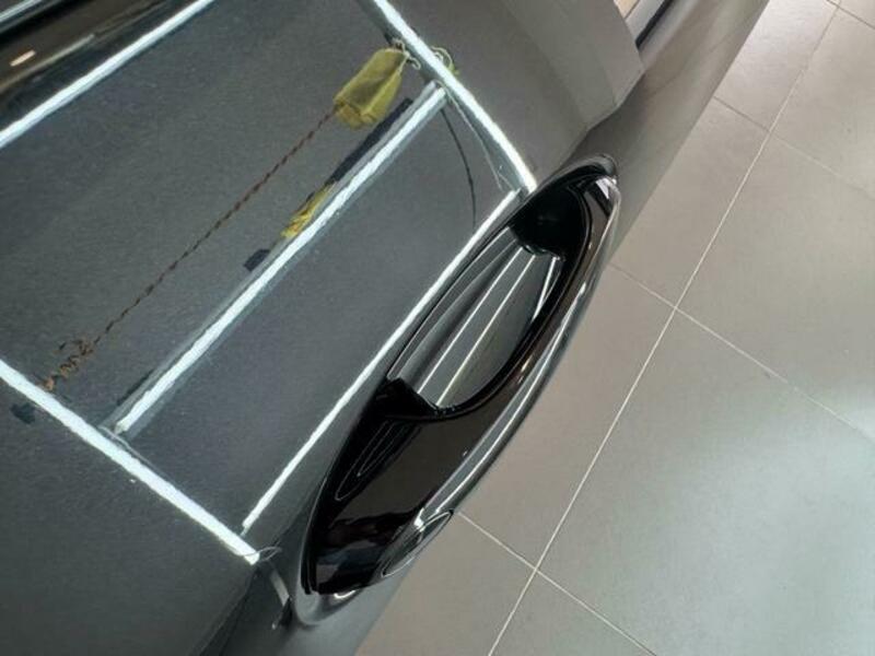4 SERIES