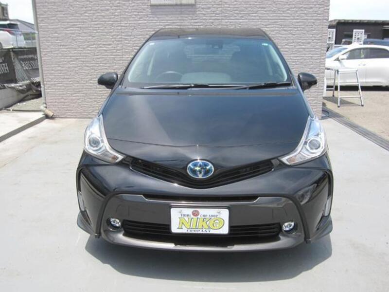 PRIUS ALPHA
