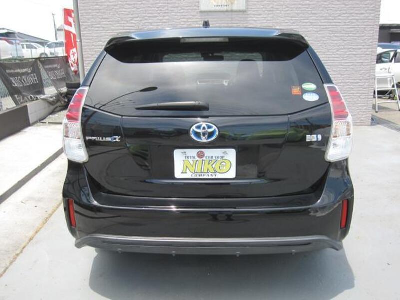PRIUS ALPHA
