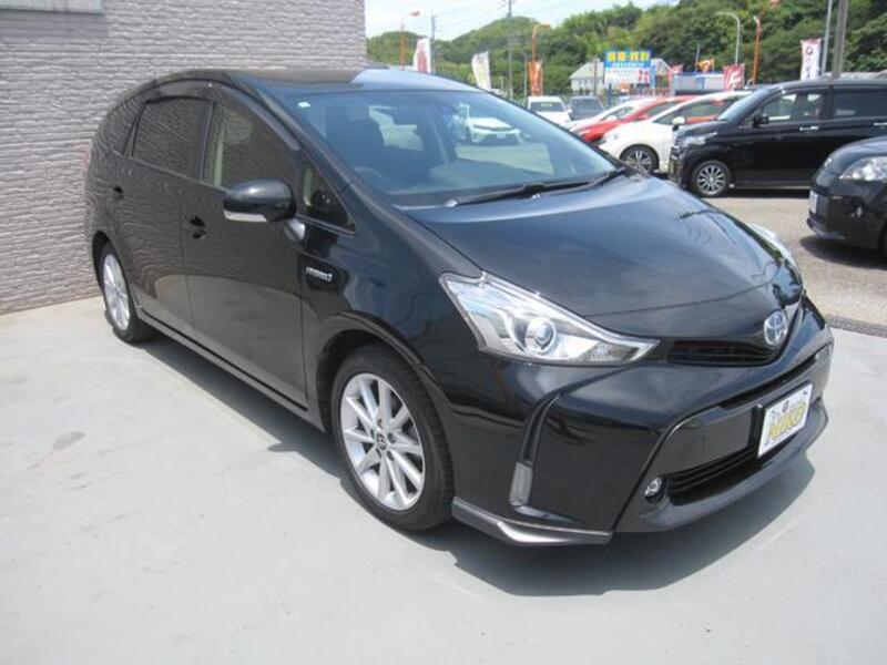 PRIUS ALPHA