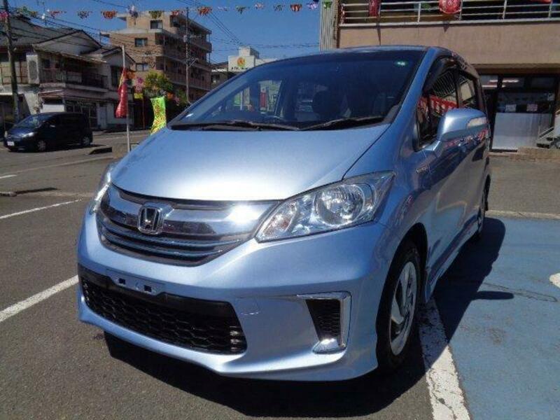 HONDA FREED HYBRID