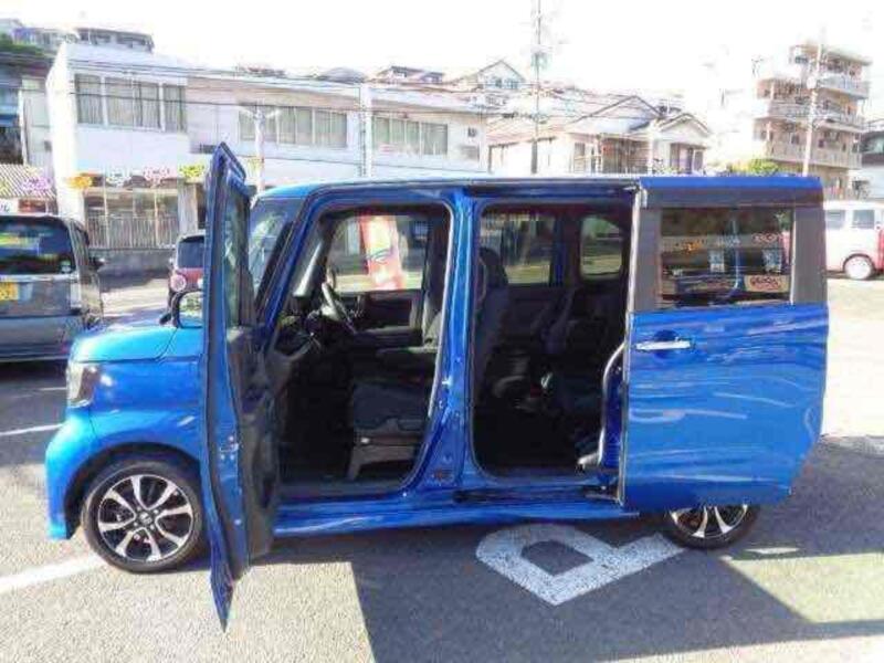 N BOX CUSTOM