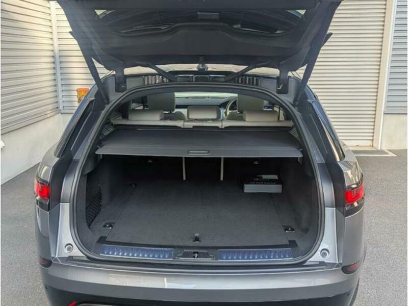 RANGE ROVER VELAR