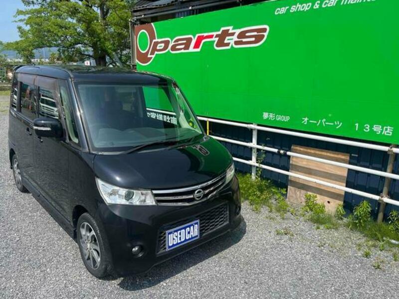 NISSAN ROOX
