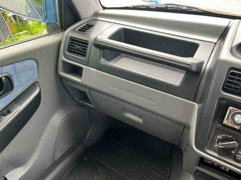 PAJERO MINI